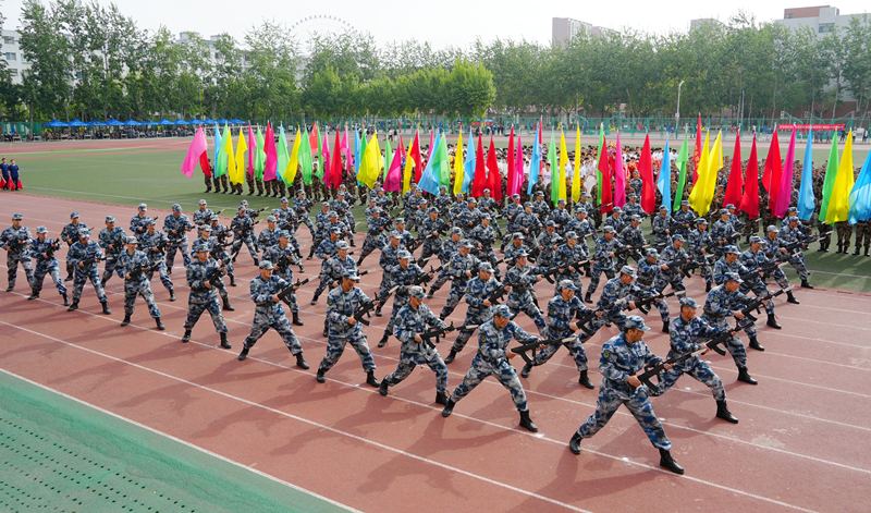 學校舉行第二十一屆運動會